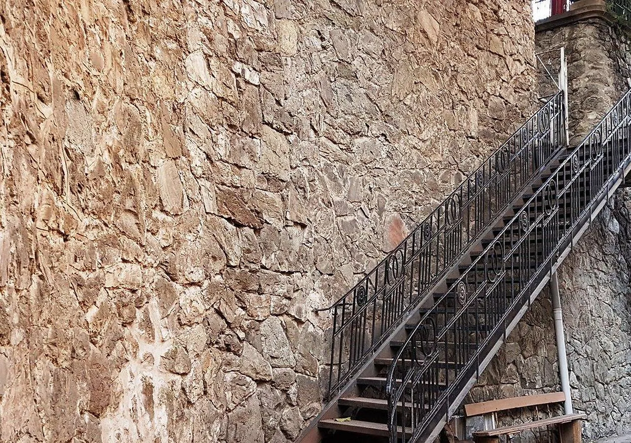 Aldeamento Turístico Fort Hotel Tbilisi